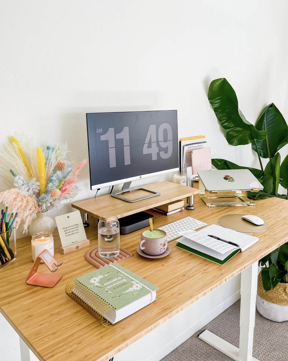 working from home tips to say motivated